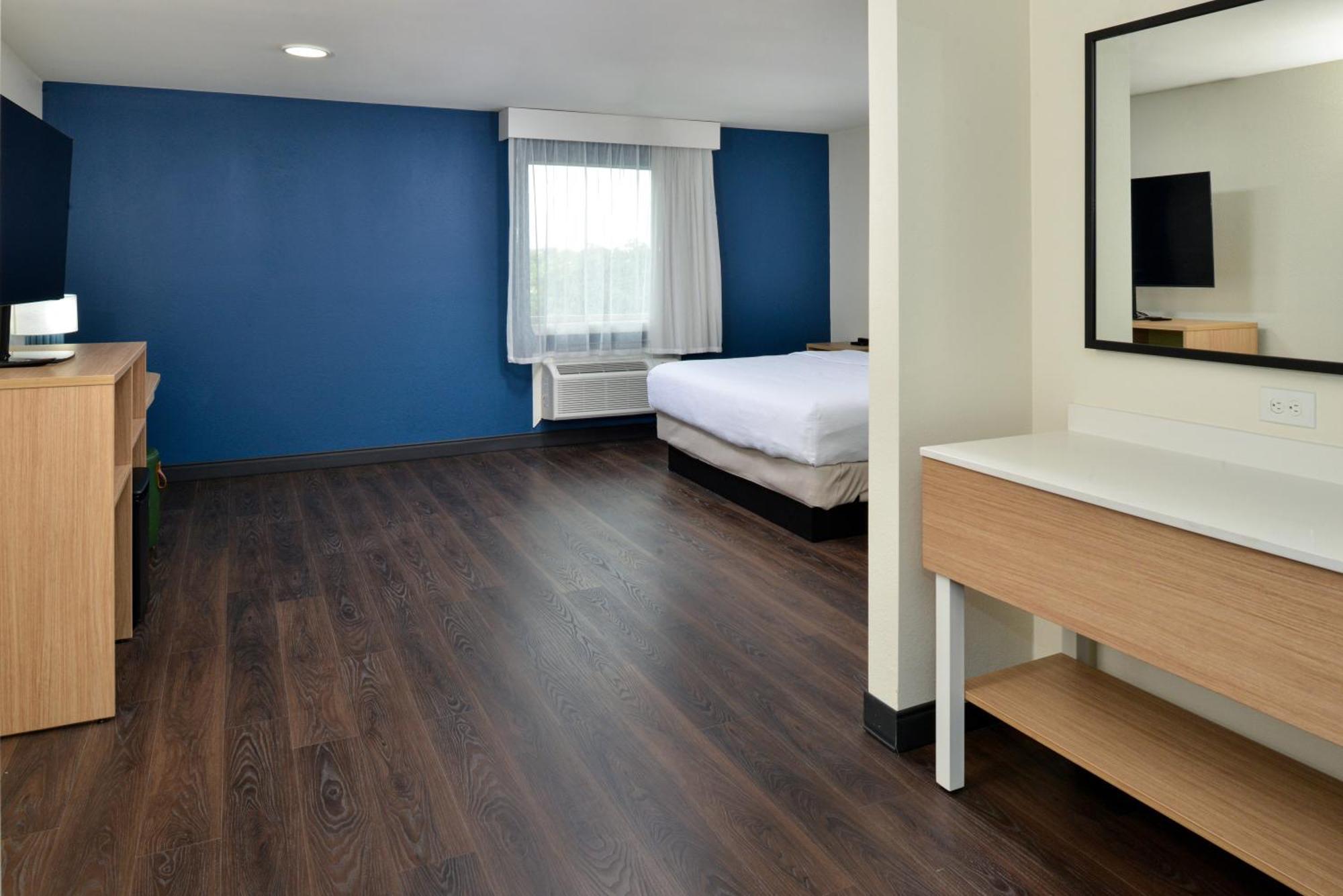 Spark By Hilton Dallas Market Center Экстерьер фото